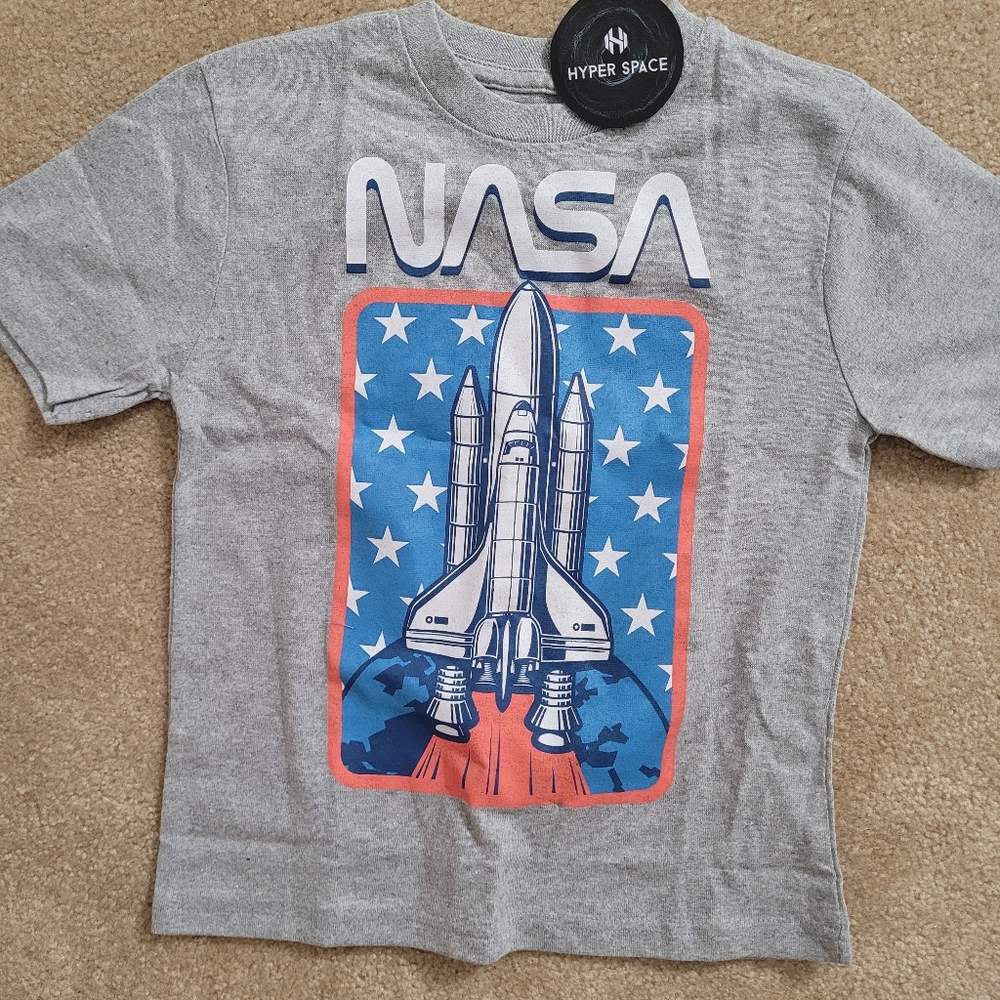 Kids NASA M Graphic T-Shirt 5/6 New - Space Coast Spaceship